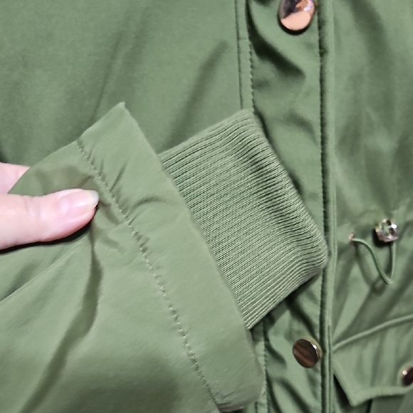 Time and Tru Olive Ski Jacket with Faux Fur Hood - Picture 4 of 6